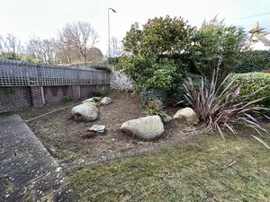 Photo 32- click for photo gallery